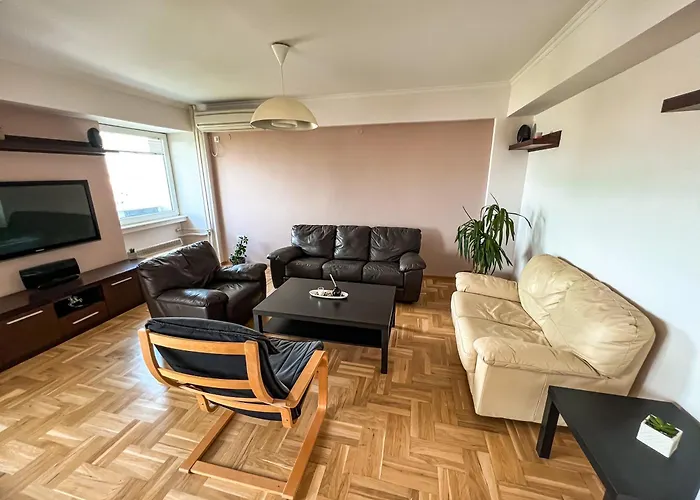 Centre Luxury Apartment